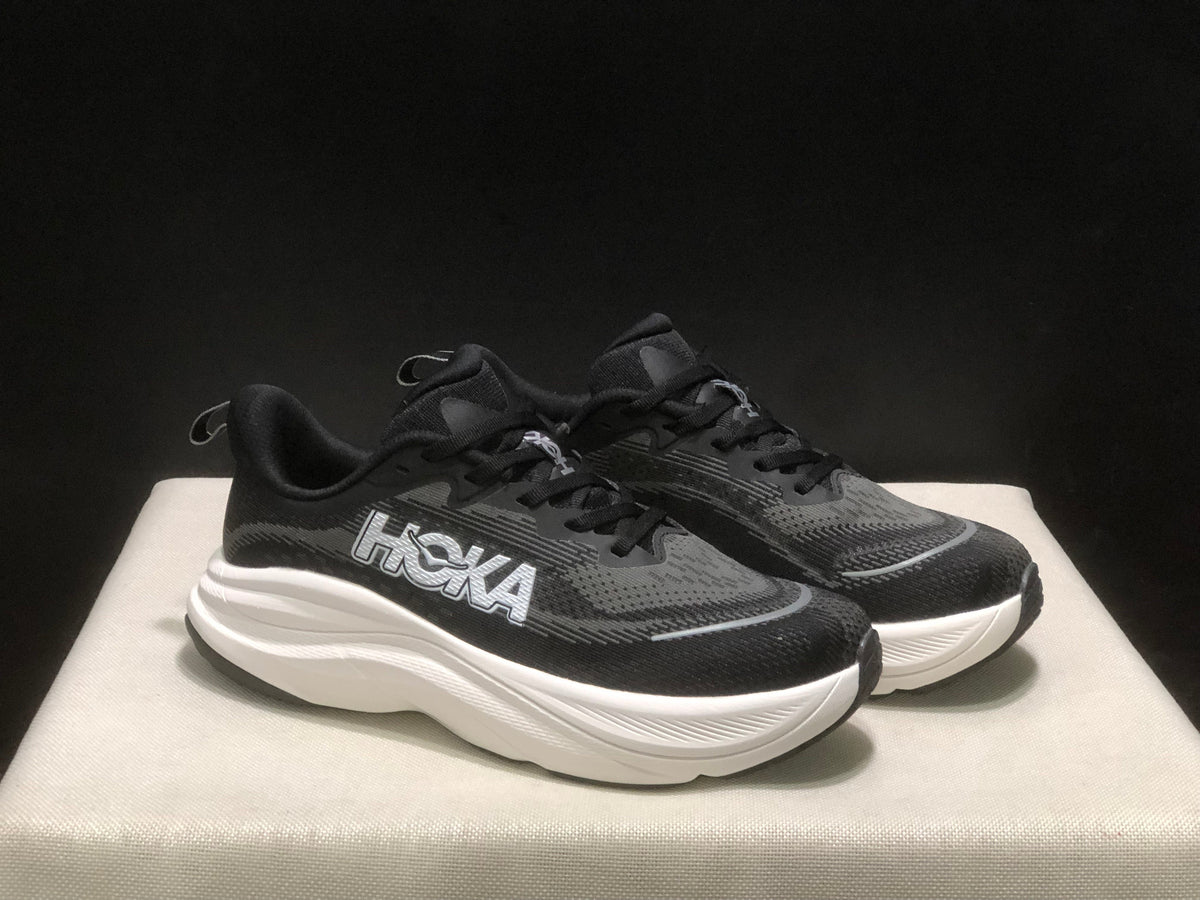 HOKA ONE ONE SKYFLOW